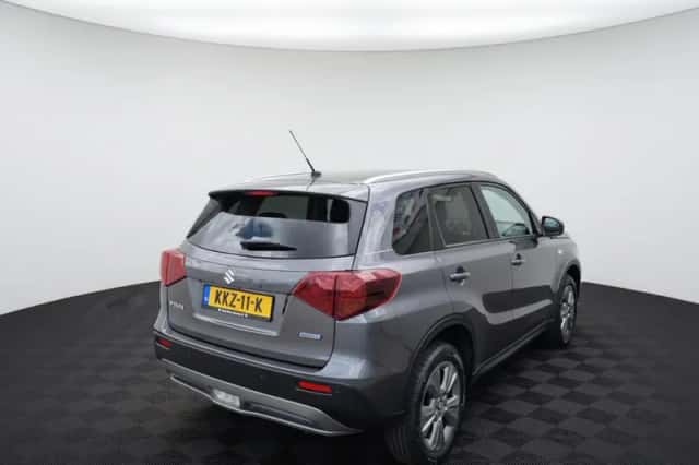Suzuki Vitara (2025) thumbnail 6