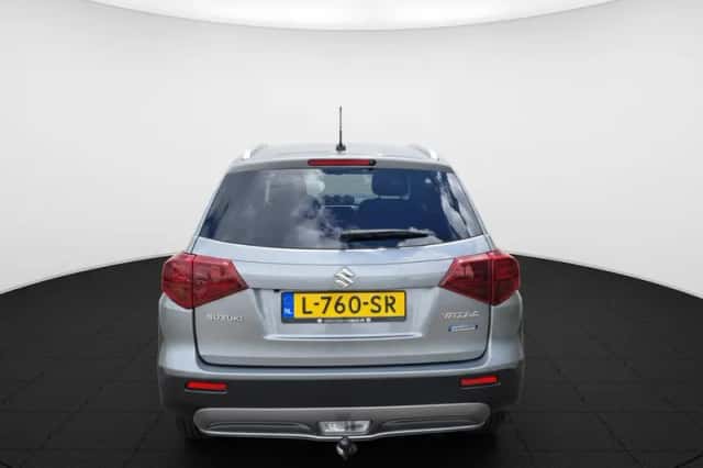 Suzuki Vitara (2020) thumbnail 5