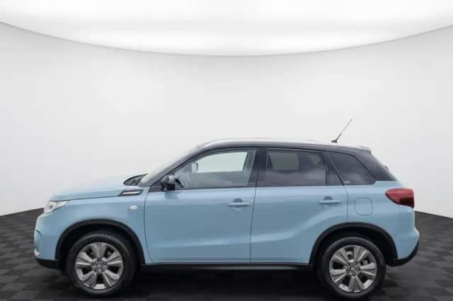Suzuki Vitara (2021) thumbnail 3