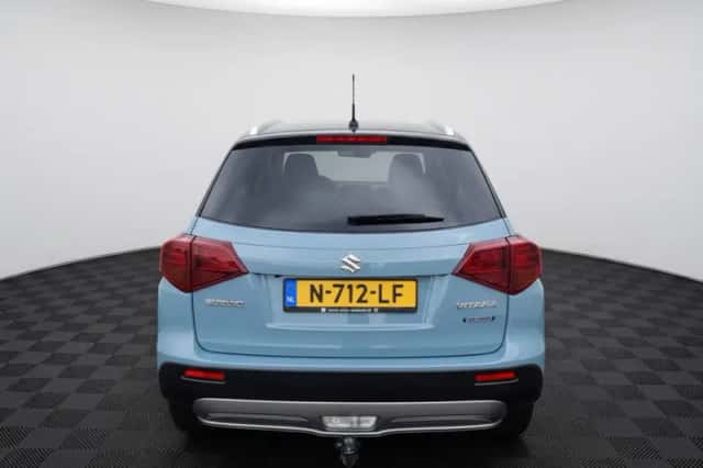 Suzuki Vitara (2021) thumbnail 5