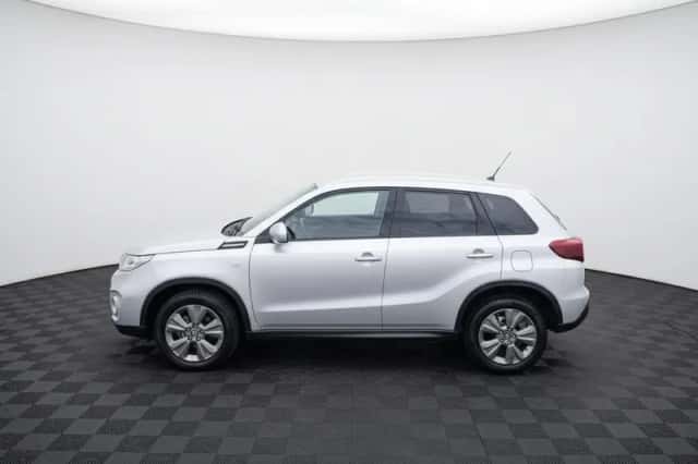 Suzuki Vitara (2025) thumbnail 2