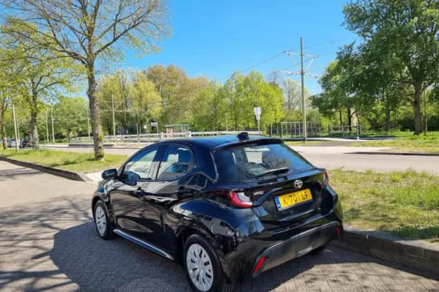 Toyota Yaris (2021) thumbnail 4