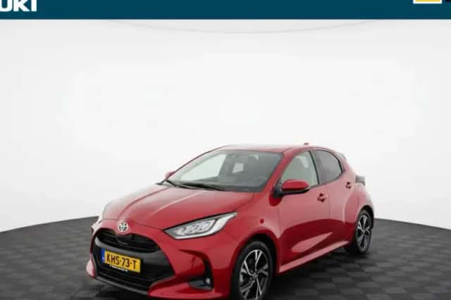 Toyota Yaris (2025) thumbnail 1