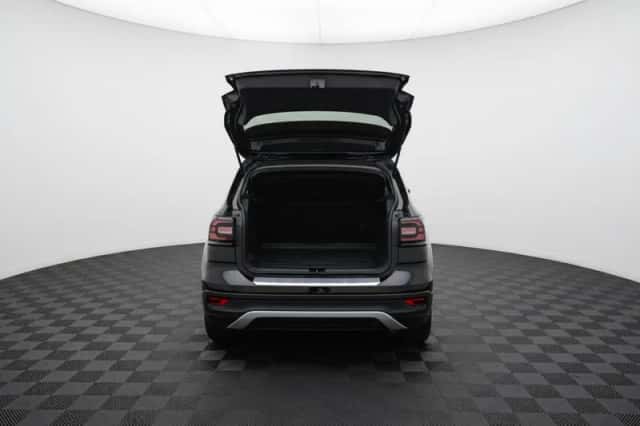 Volkswagen T-Cross (2019) thumbnail 6