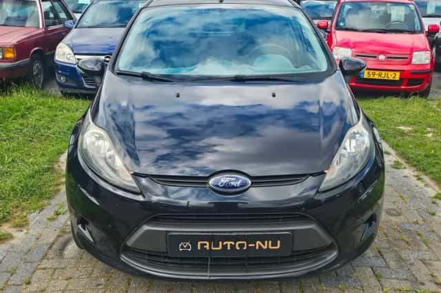 Ford Fiesta (2009) thumbnail 3