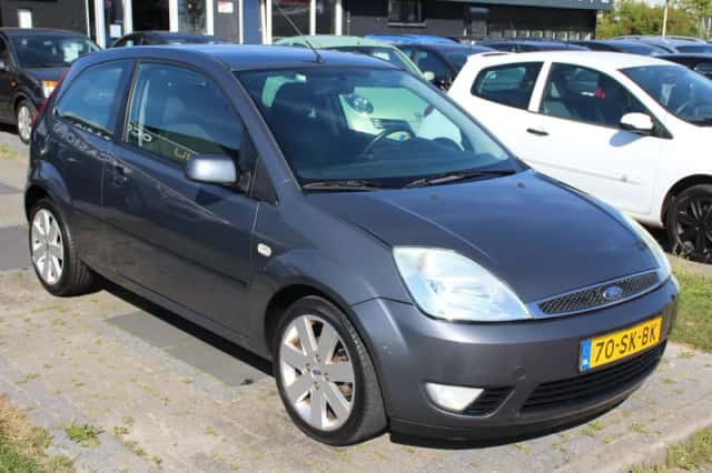 Ford Fiesta (2006) thumbnail 3