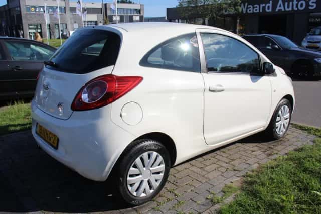 Ford Ka (2010) thumbnail 4