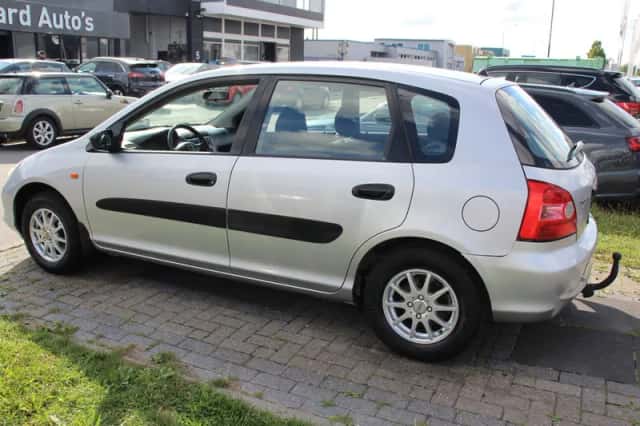 Honda Civic (2001) thumbnail 5