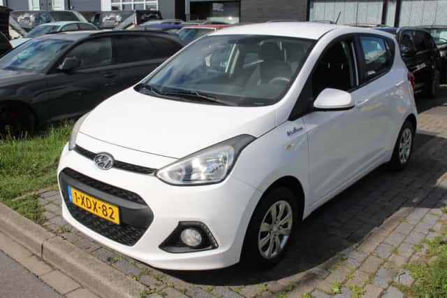 Hyundai i10 (2014) thumbnail 1