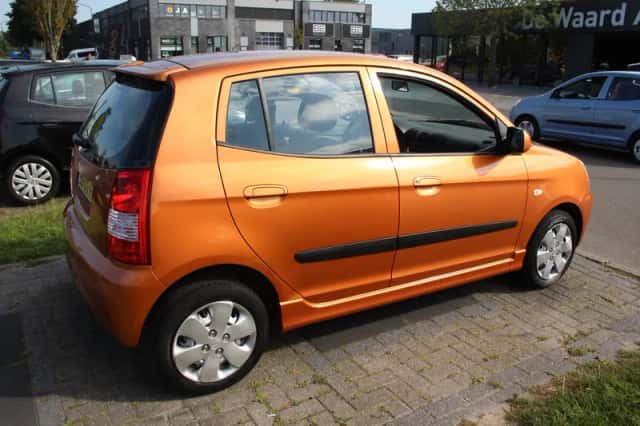 Kia Picanto (2006) thumbnail 4