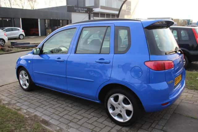 Mazda 2 (2004) thumbnail 5