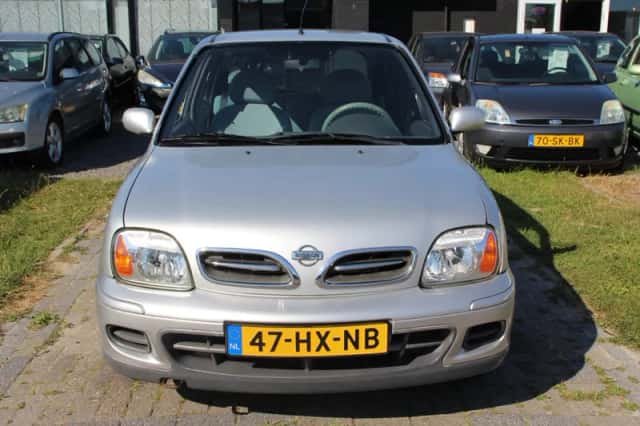 Nissan Micra (2002) thumbnail 2