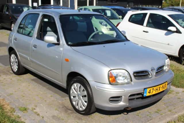 Nissan Micra (2002) thumbnail 3