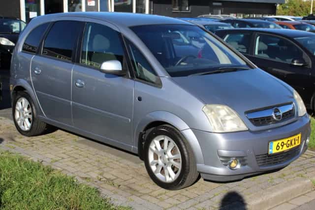 Opel Meriva (2007) thumbnail 3