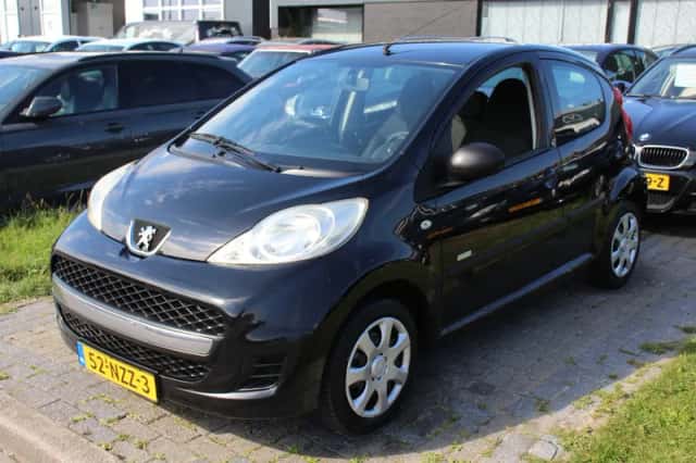 Peugeot 107 (2011) thumbnail 1