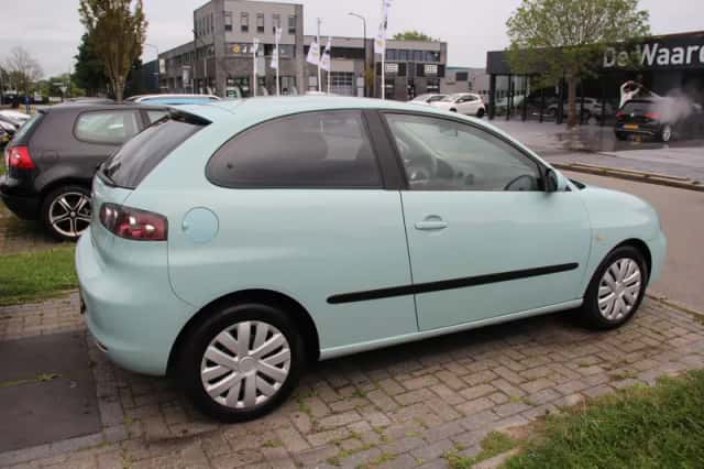 SEAT Ibiza (2006) thumbnail 4