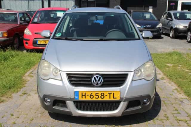 Volkswagen CrossPolo (2006) thumbnail 3