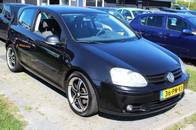 Volkswagen Golf (2004) thumbnail 3