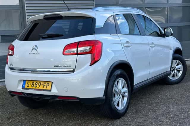 Citroën C4 Aircross (2013) thumbnail 3
