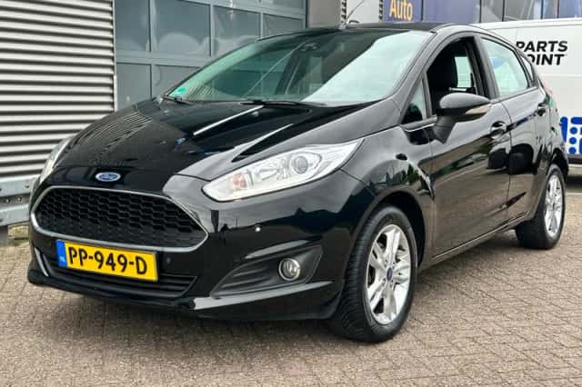 Ford Fiesta (2016) thumbnail 4