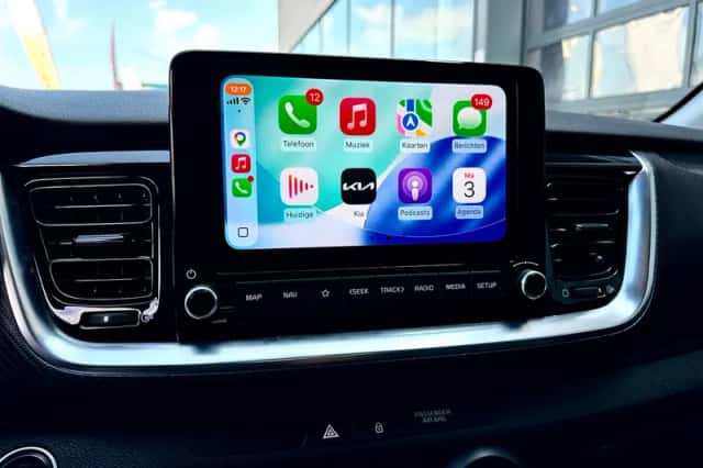 Kia Stonic (2023) thumbnail 6