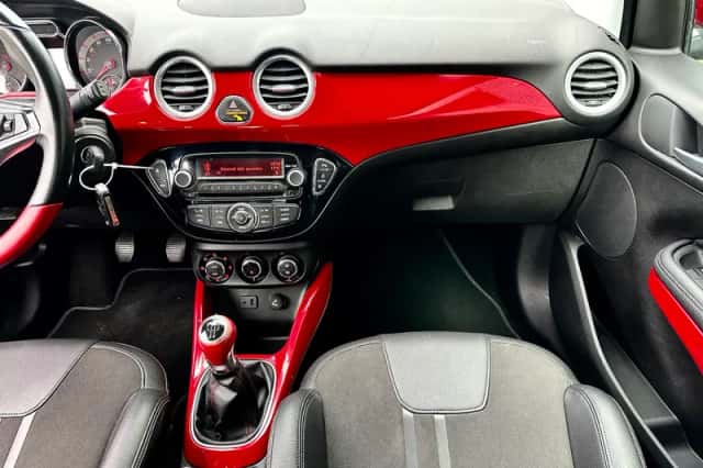 Opel Adam (2013) thumbnail 6
