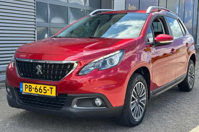 Peugeot 2008 (2017) thumbnail 4