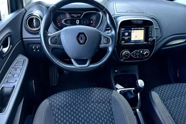 Renault Captur (2018) thumbnail 5