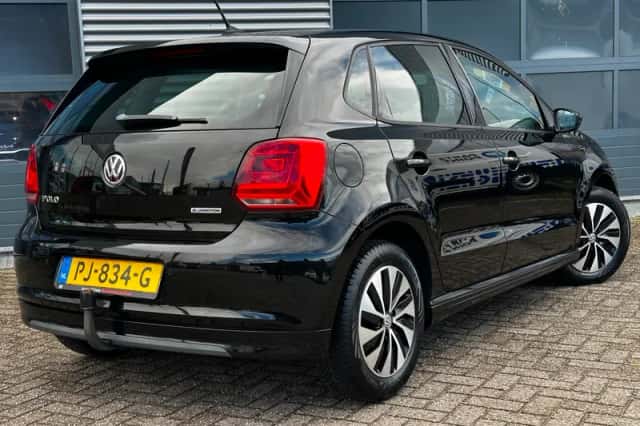 Volkswagen Polo (2017) thumbnail 3