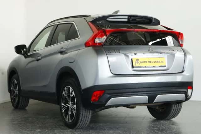 Mitsubishi Eclipse Cross (2017) thumbnail 5