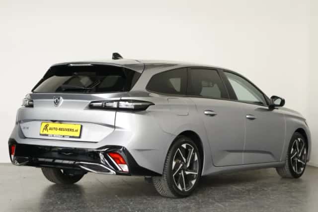 Peugeot 308 (2021) thumbnail 2