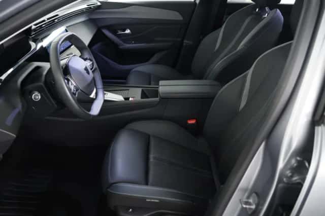 Peugeot 308 (2021) thumbnail 6
