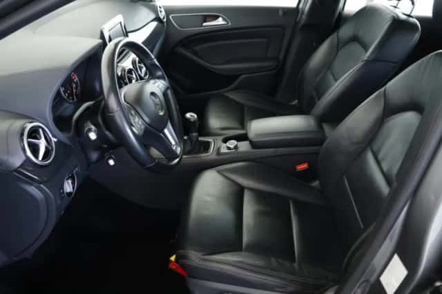 Mercedes-Benz B-Klasse (2013) thumbnail 3