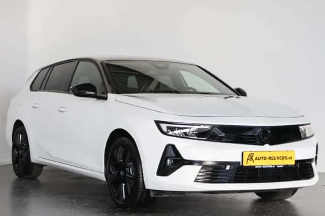 Opel Astra (2023) thumbnail 4