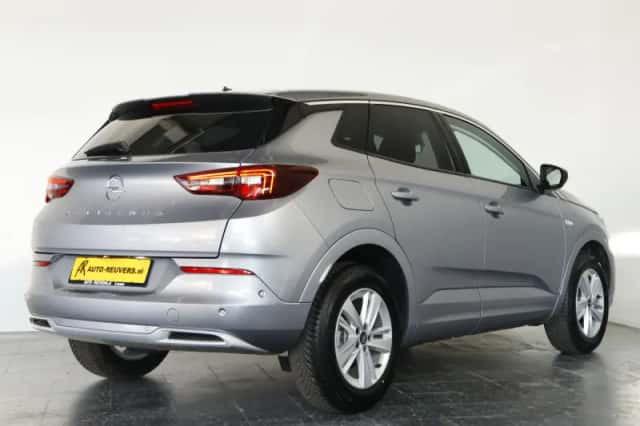Opel Grandland (2023) thumbnail 2