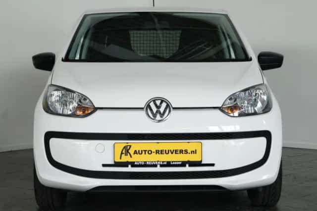 Volkswagen Up! (2014) thumbnail 2