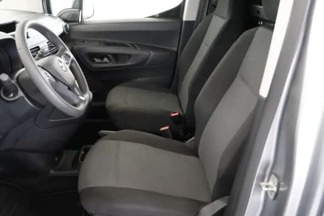 Opel Combo (2022) thumbnail 3