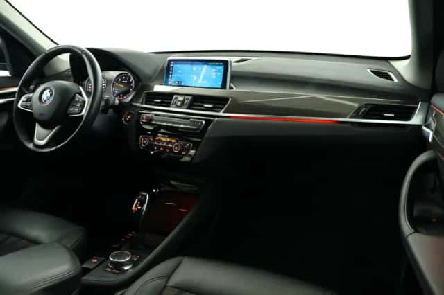 BMW X1 (2019) thumbnail 3