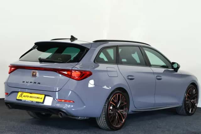 CUPRA Leon Sportstourer (2023) thumbnail 2