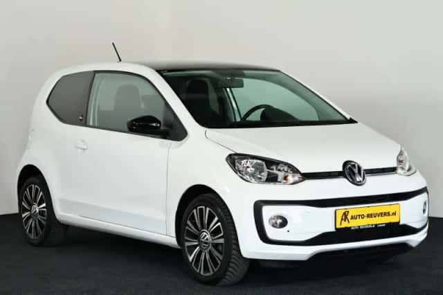 Volkswagen Up! (2016) thumbnail 4