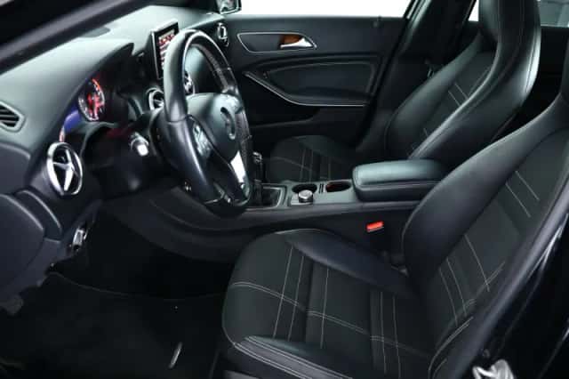 Mercedes-Benz A-Klasse (2012) thumbnail 6