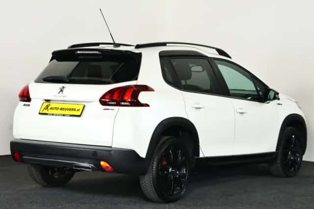Peugeot 2008 (2016) thumbnail 2