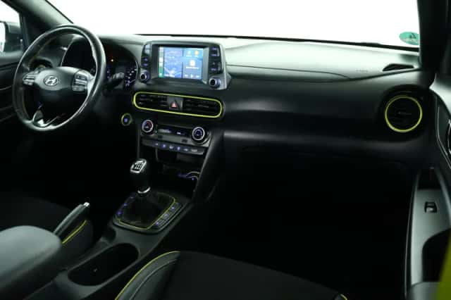 Hyundai Kona (2017) thumbnail 3