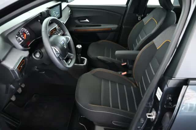 Dacia Sandero Stepway (2021) thumbnail 6