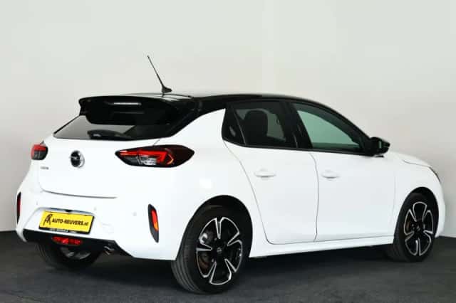 Opel Corsa (2019) thumbnail 2