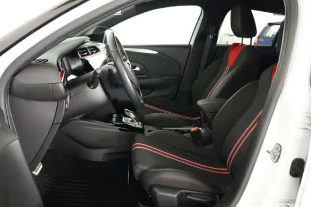 Opel Corsa (2019) thumbnail 3