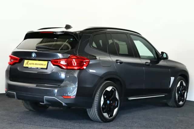 BMW iX3 (2020) thumbnail 2