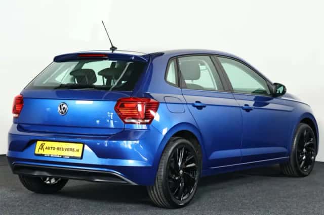 Volkswagen Polo (2019) thumbnail 2