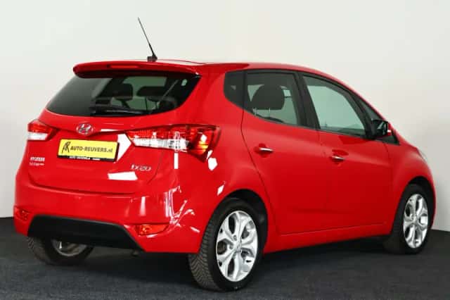 Hyundai ix20 (2013) thumbnail 2