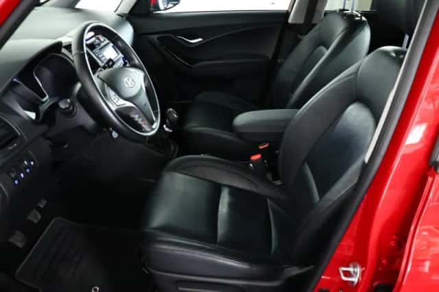 Hyundai ix20 (2013) thumbnail 3